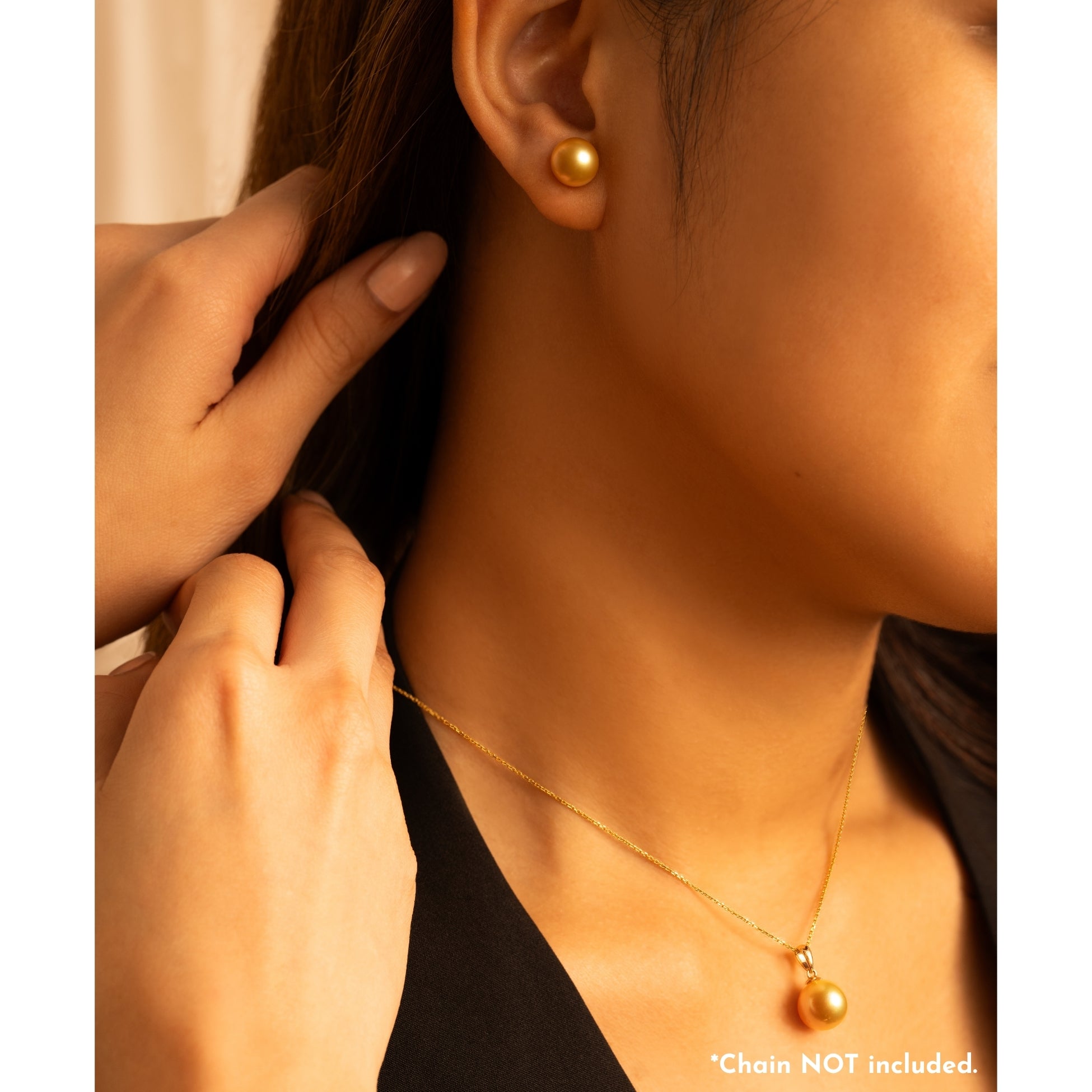 Bianca Classic Pendant and Margarita Stud Earrings Set