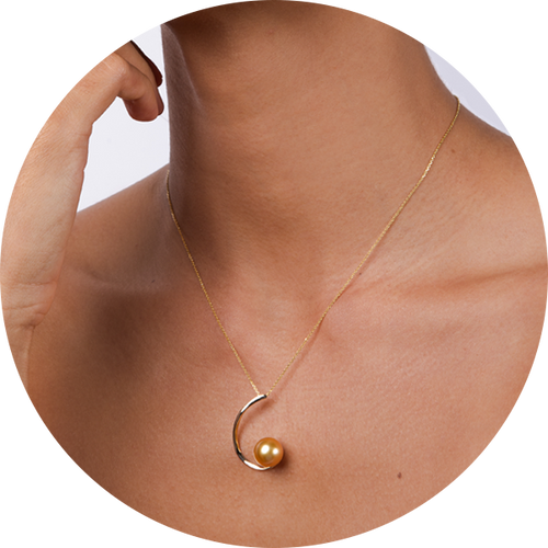 Clara Statement Pendant