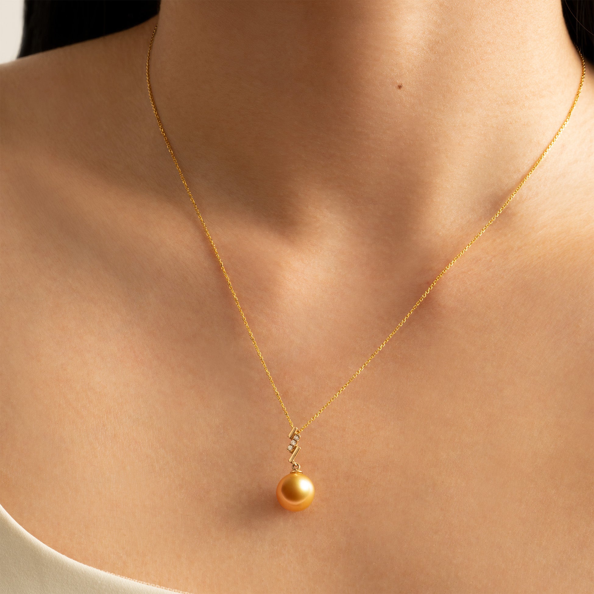 Bolt Pendant